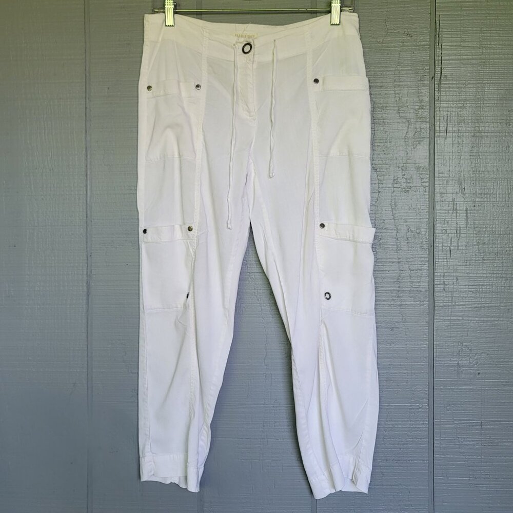 Eileen Fisher Organic Linen Cropped Cargo Pants. Size 4